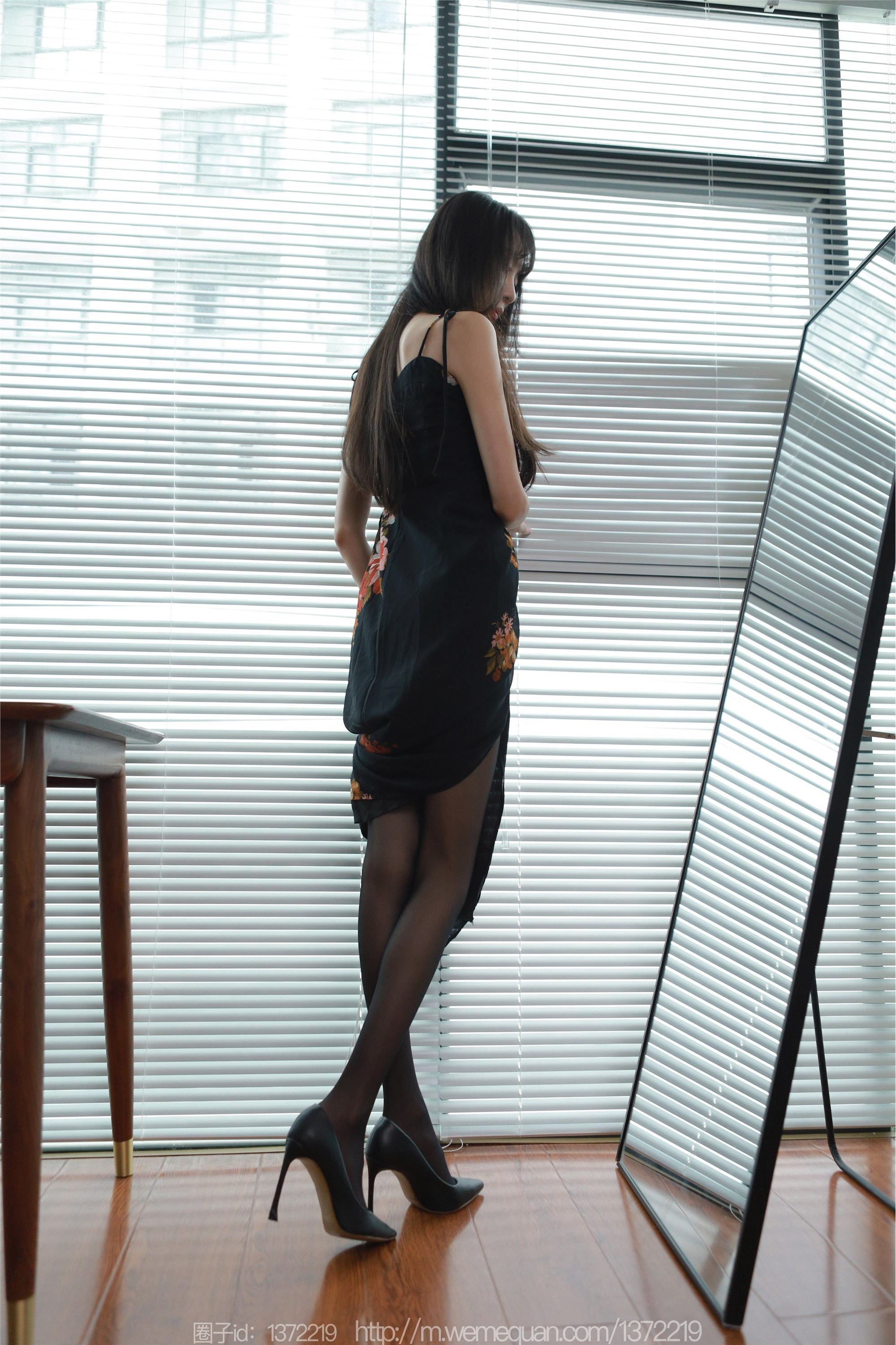 IESS异思趣向  2023.04.28 丝享家 1435 团团《黑色高跟鞋》